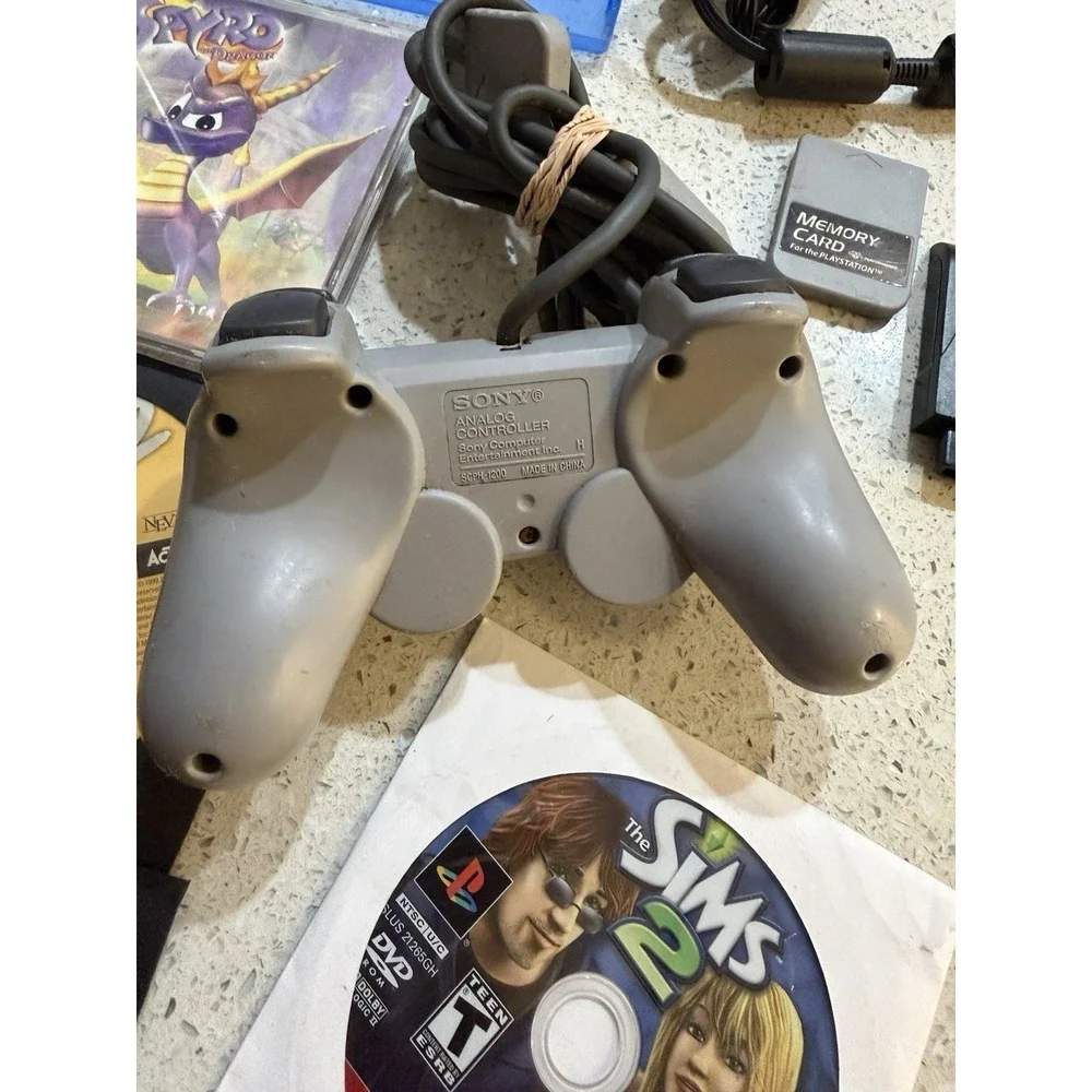playstation 2 controller,lot Of‎ 9 Games